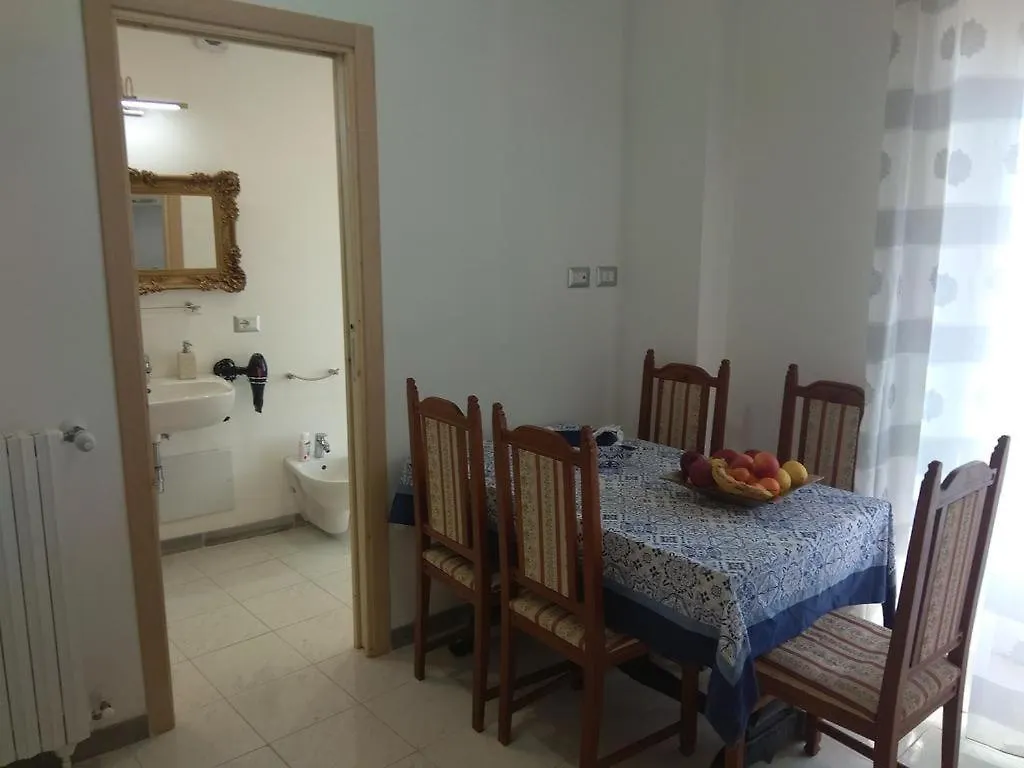Apartamento Pedra House CTA 0*,  Italia